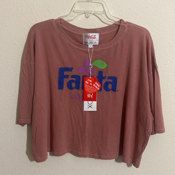 WILDFOX x COCA COLA FANTA Tops - WILDFOX x COCA COLA Women's Fanta Grape Alhambra Loose-fit Crop T-shirt Size M